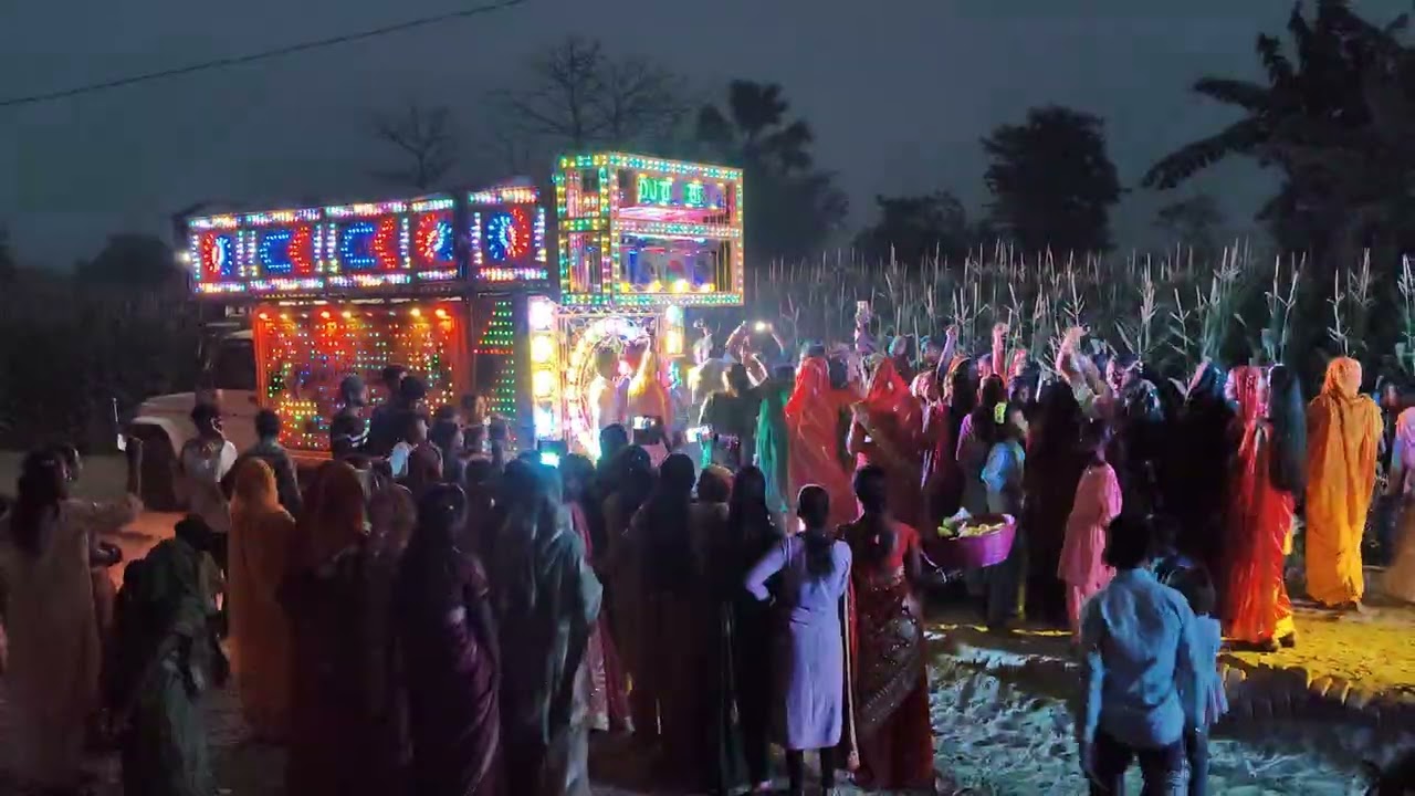 Dj Radha Rani buking keliye shapark mobaile ☎️🎧 7352240067