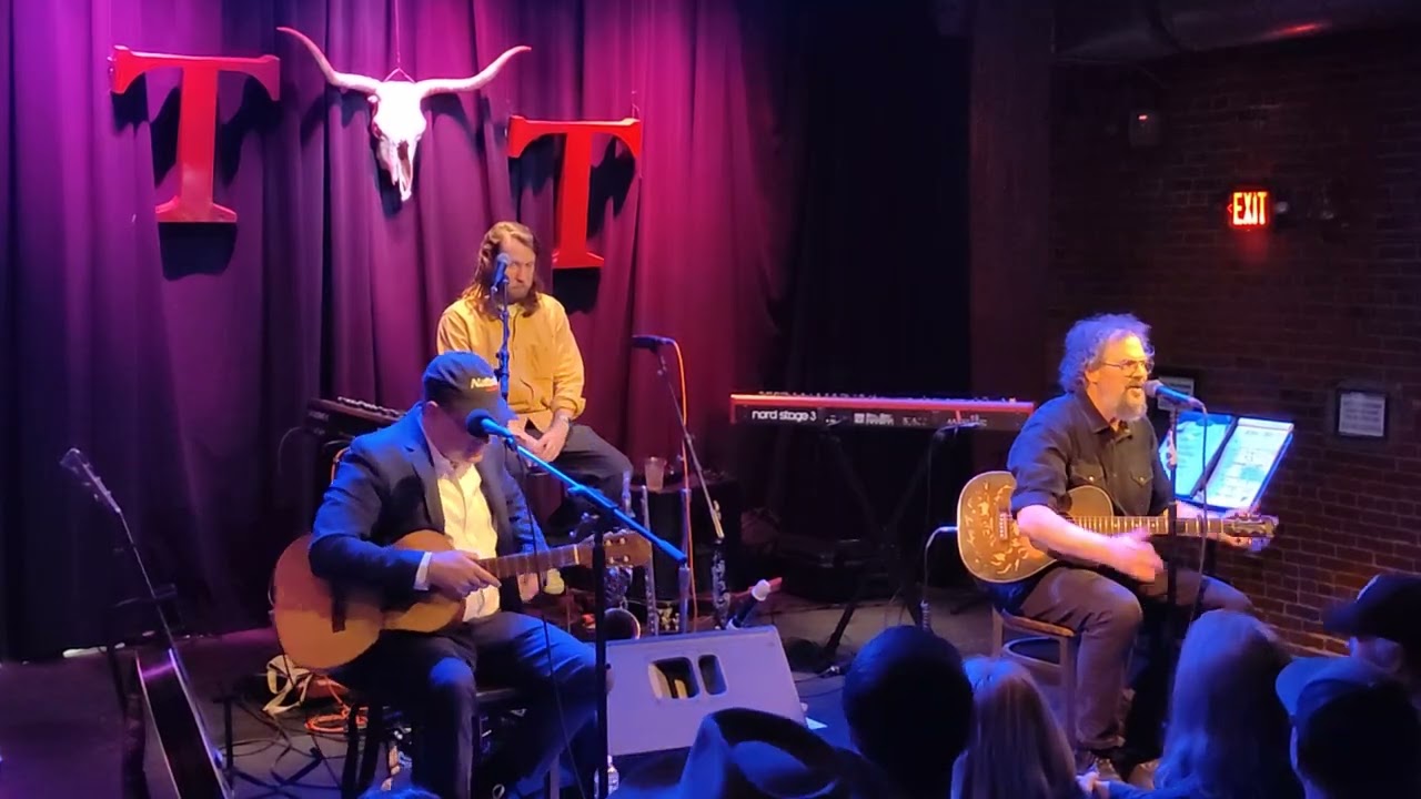 Patterson Hood & Craig Finn @ The Tractor Tavern (Seattle WA) November 06, 2025