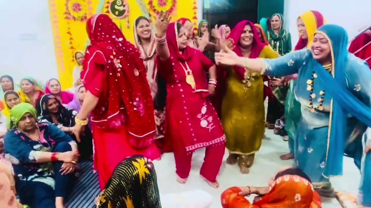 रोजे जलालपुर रतजगे में गुर्जरी❤️🙏🏻तेरी जय हो मोहनराम ❤️🙏🏻