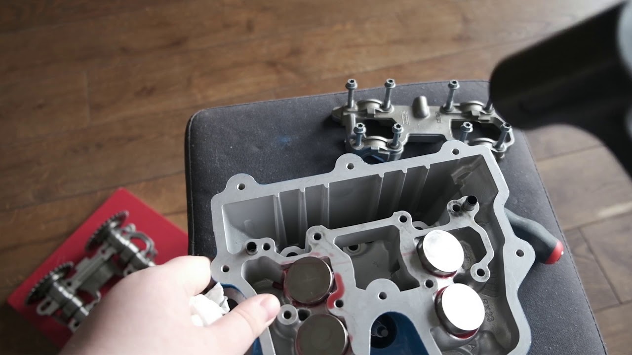 016 F650GS cylinder and head assembly