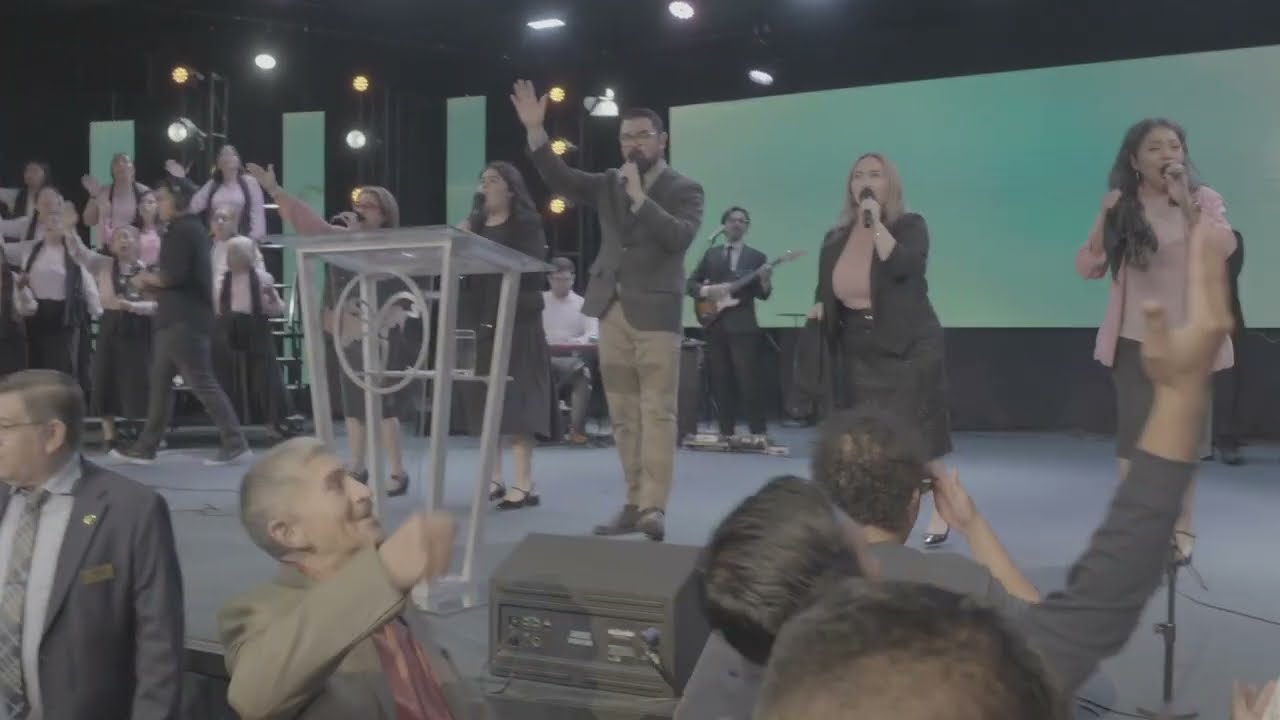 Jehova Sea Engrandecido, Pronto Vendra | Elim Los Angeles