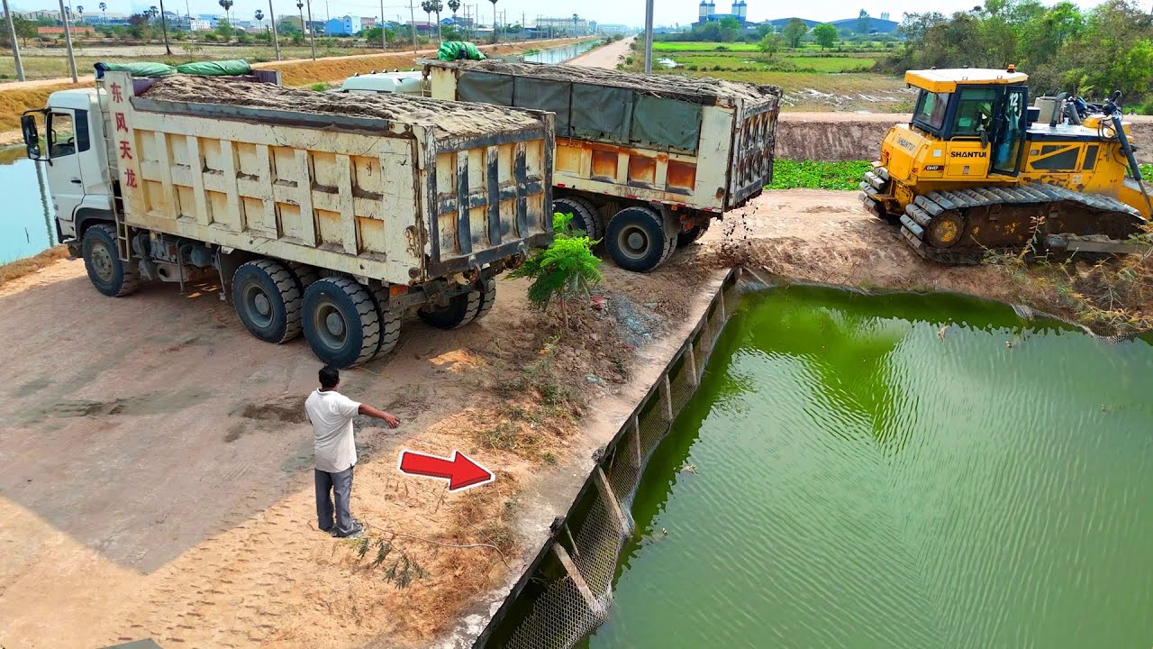 Geez! Be Watchful!Huge Size Start Landfill! By Dozer Pushing Soil & Dump Truck 25.5Ton, Land Flooded