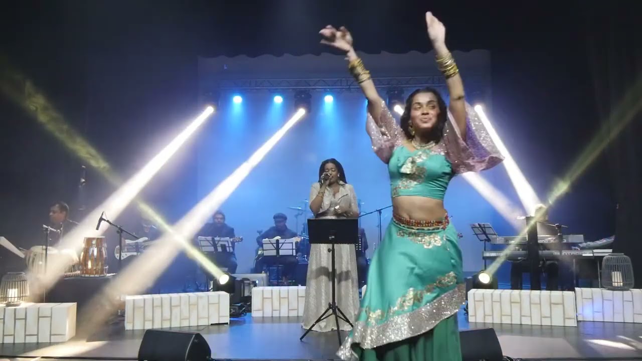 සුකුමල බඳ ලෙලවා (Melbourne Show 2025)