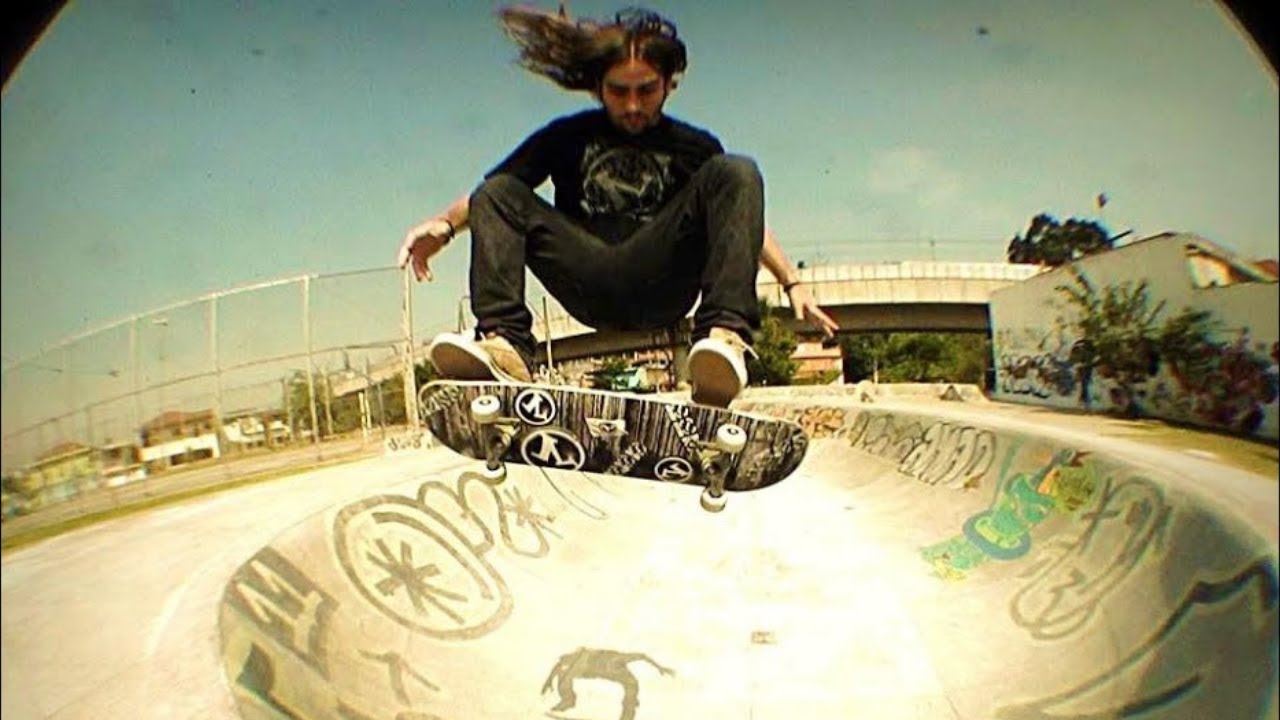 Lehi Leite e Nego Bala  Um dia de skate street em Brasilia