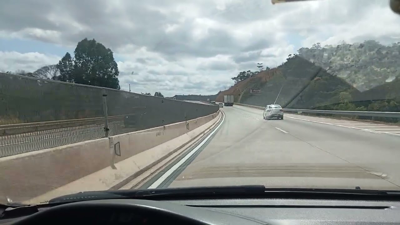 Obras Br 381: do trevo de Caeté até Nova União MG.