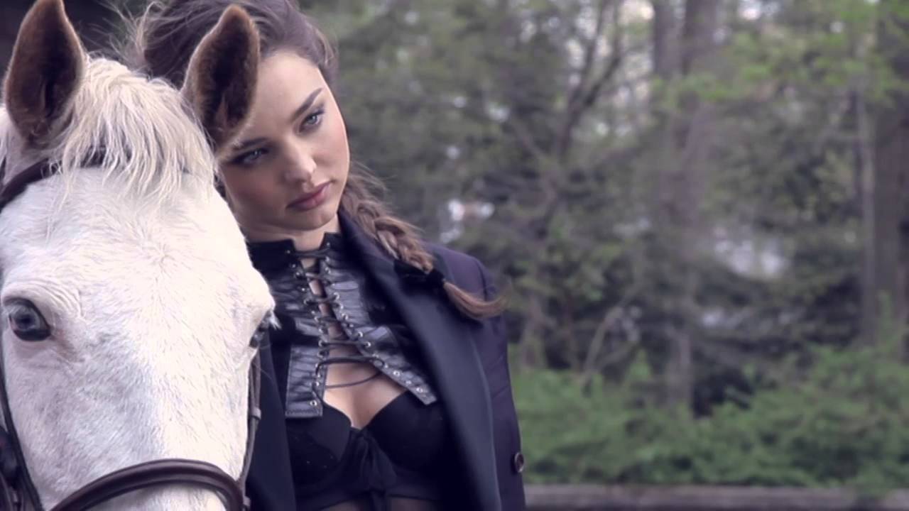 Behind the scenes: Miranda Kerr August 2012
