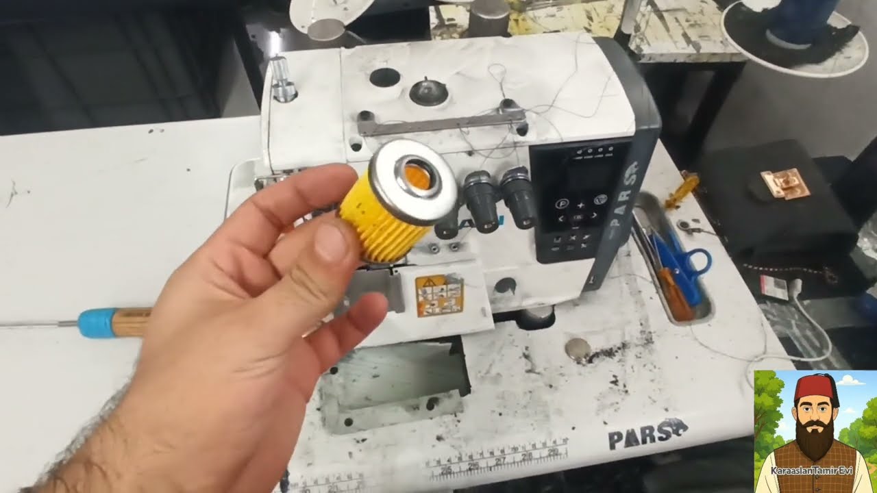 Overlok Makinesine Temiz Yağ Koyulduğu Halde, Neden Siyah Yağ Atar ??  Sewing machine - ماكينة خياطة