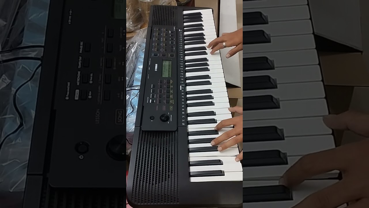 Yamaha PSR E273 Portable Keyboard Best Demo Order Now at Rdxmusicstore.in Call 9074419099