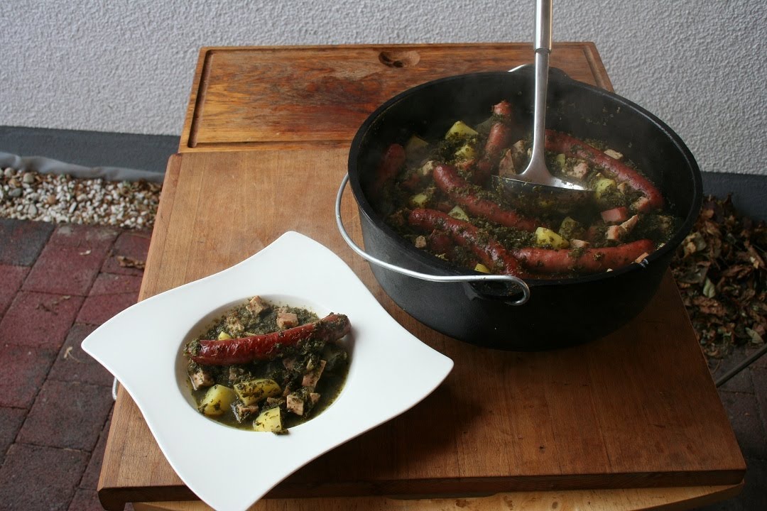 Grünkohl aus dem Dutch Oven (Dopf)