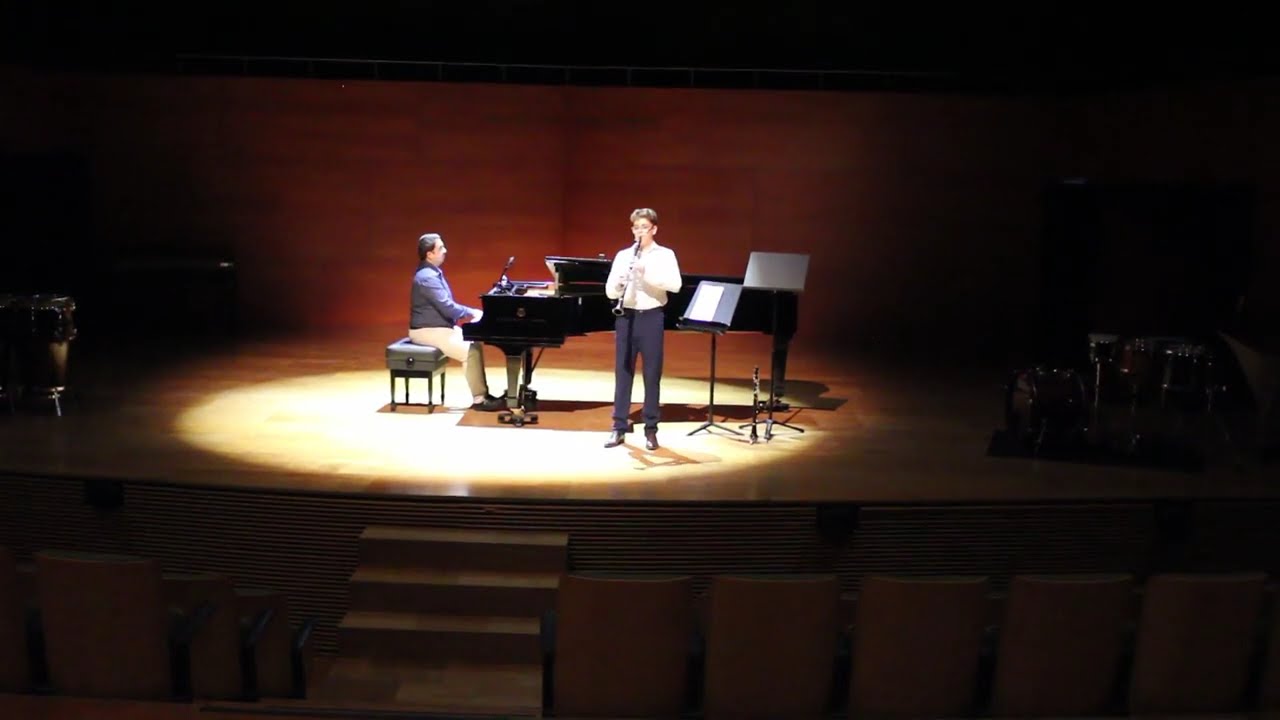 Mozart clarinet concerto in A Kv.622 - Allegro