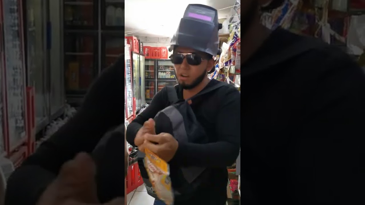 Llegan malandros bien raros a mi tiendita 🤣