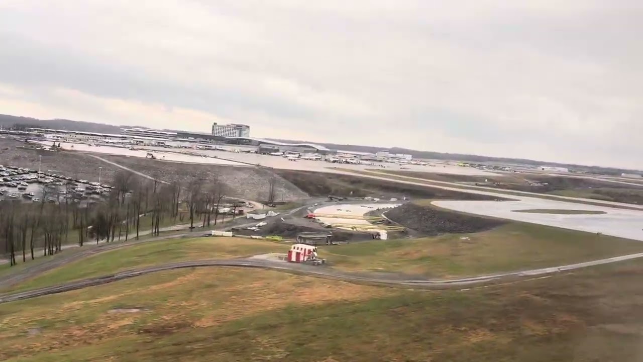 Landing at Nashville TN (KBNA)
