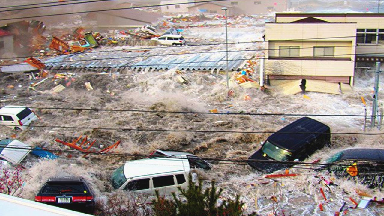 DESTRUCTION and SUFFERING brought Severe Cyclone Tauktae in west India.