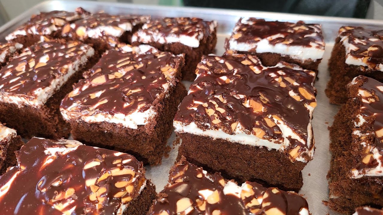 Homemade Chocolate Almond Marshmallow cake | Inspired by the Heavenly hash candy