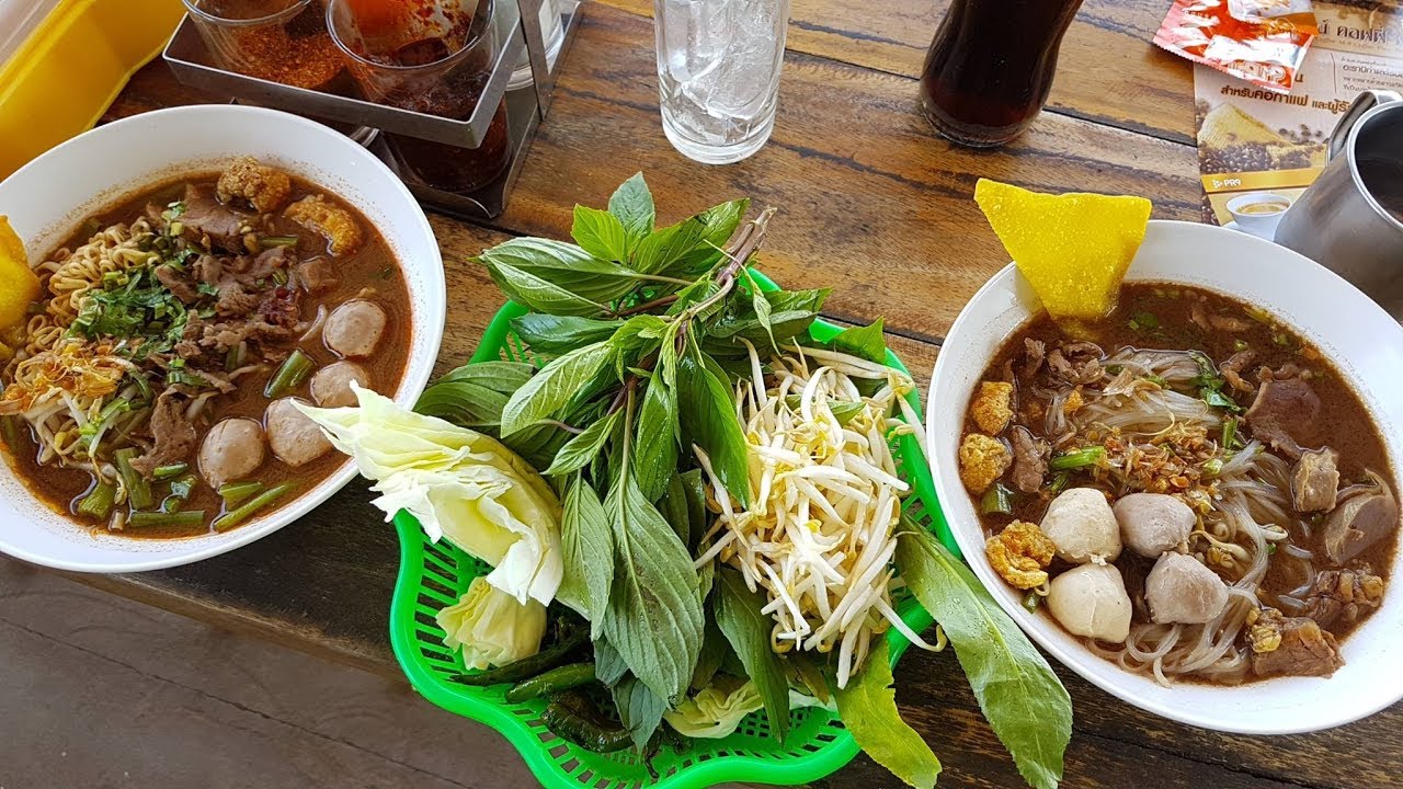 ก๋วยเตี๋ยวเรือทางรถไฟ กุมภวาปี