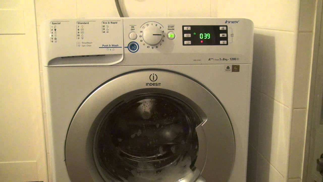 Programa Lã na Máquina de lavar roupa Indesit INNEX XWE 81283X WSSS