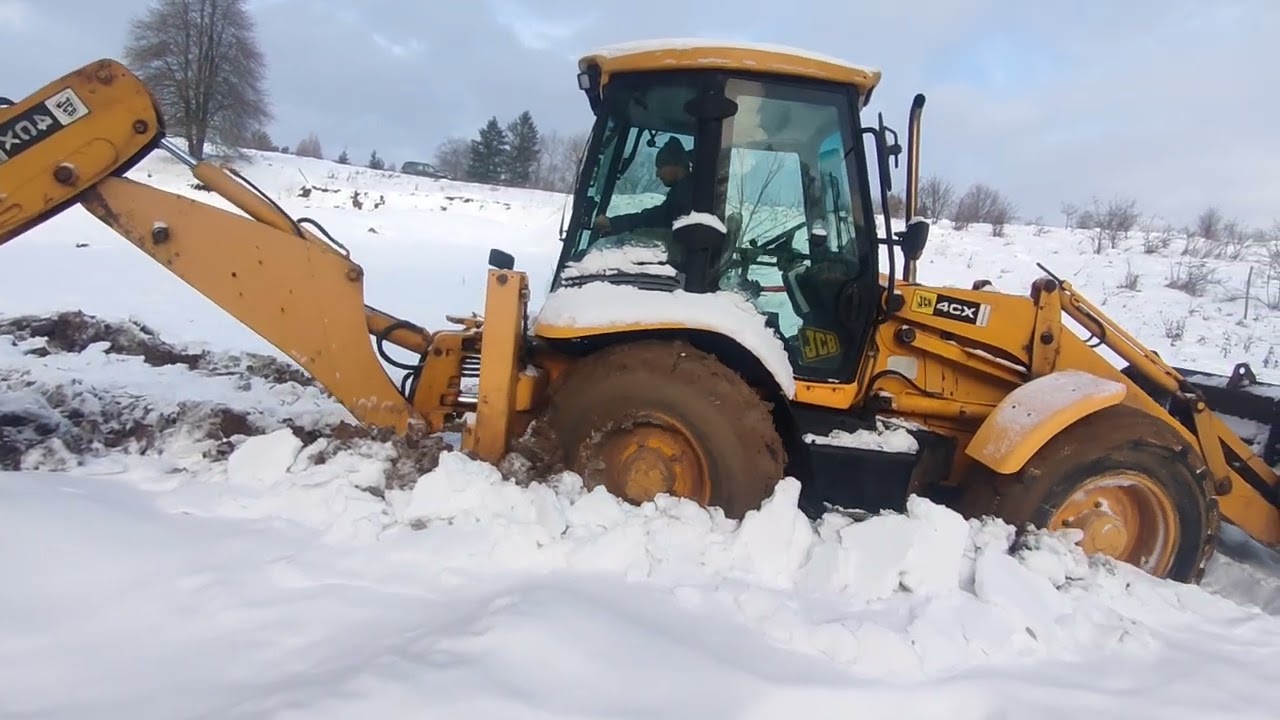 Koparko ładowarka JCB 4CX warunki zimowe, powrót do domu :)