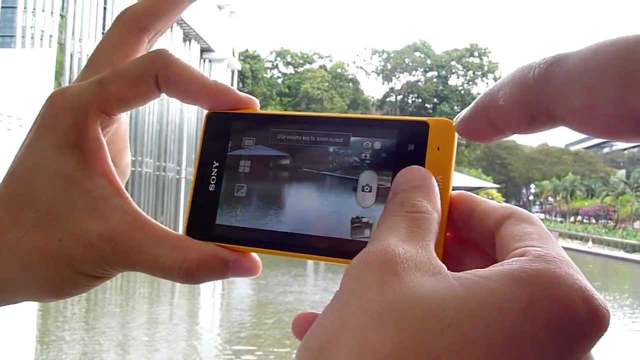 Hands-On: Sony Xperia go