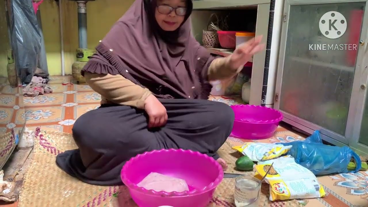 membuat makan untuk buka puasa (pempek lenjer otak otak dan pempek adaan