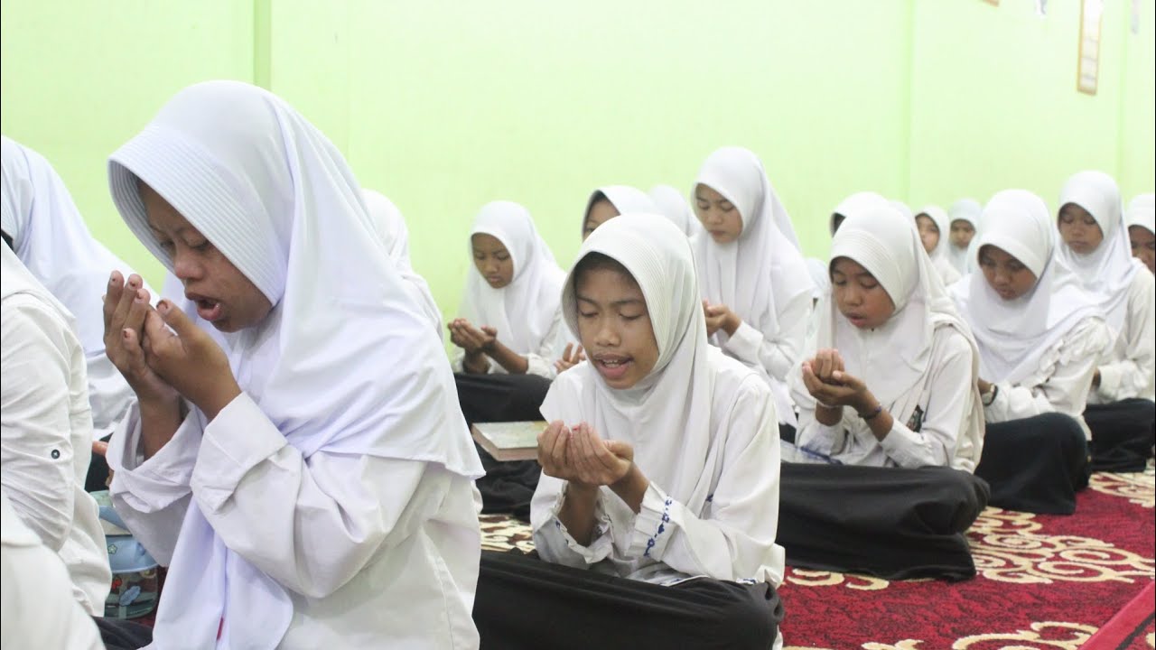Doa Bersama dan Santunan Pekanan Yatim dan Dhuafa