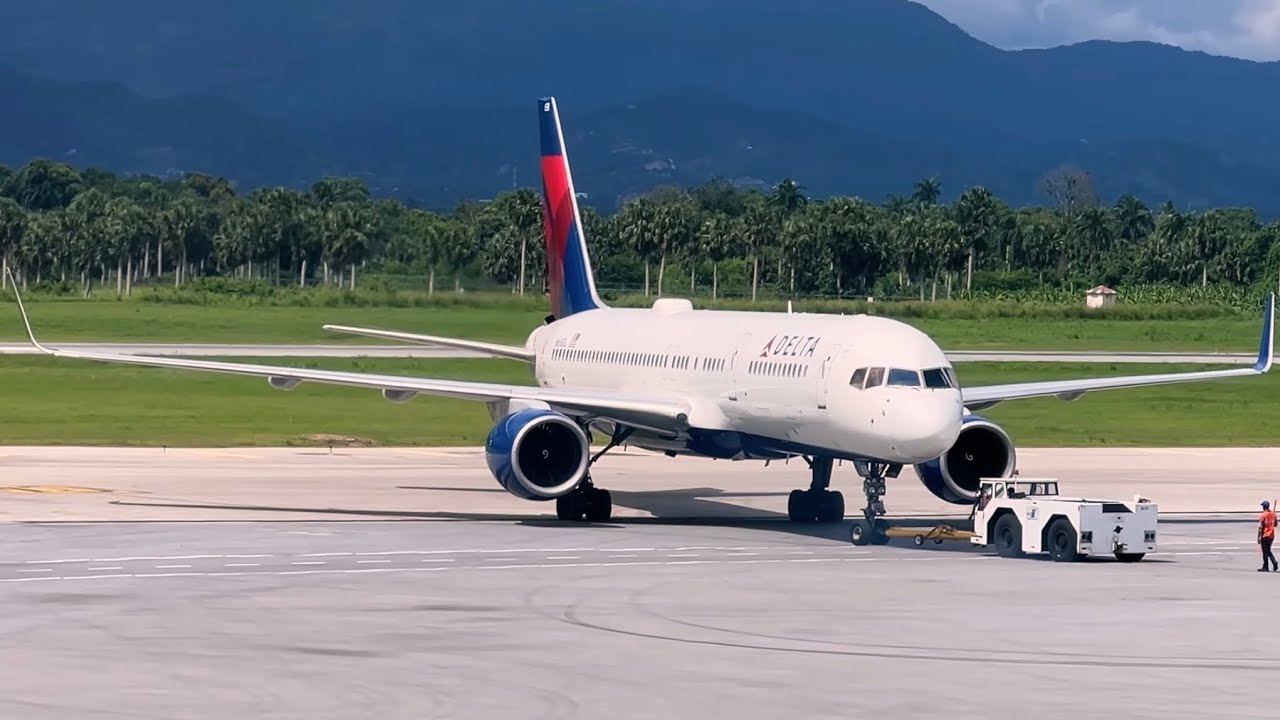 BOEING 757 Y EMBRAER E175 OPERANDO EN EL AEROPUERTO CIBAO Y EN EL AEROPUERTO LAS AMERICAS | #airport