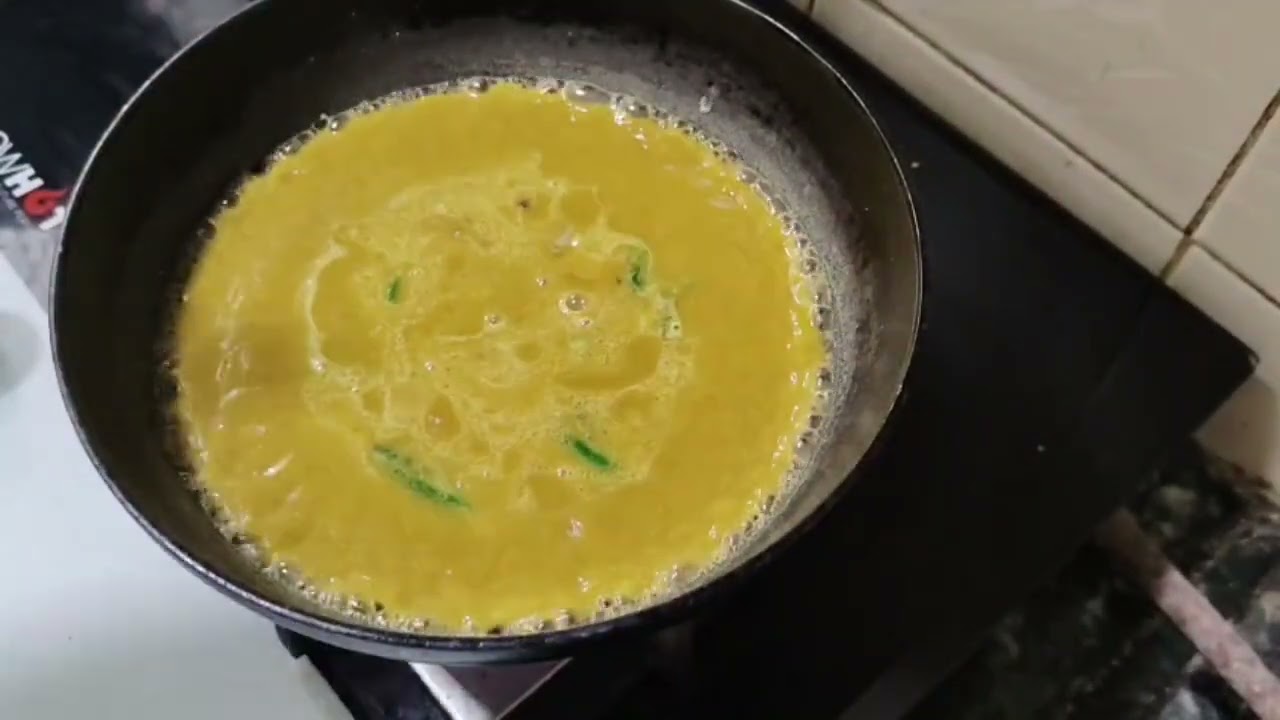 पावसाळ्यात आस्वाद घेऊया गरमागरम कुळथाच्या पिठीचा | Malvani Kulith pithi recipe in marathi |