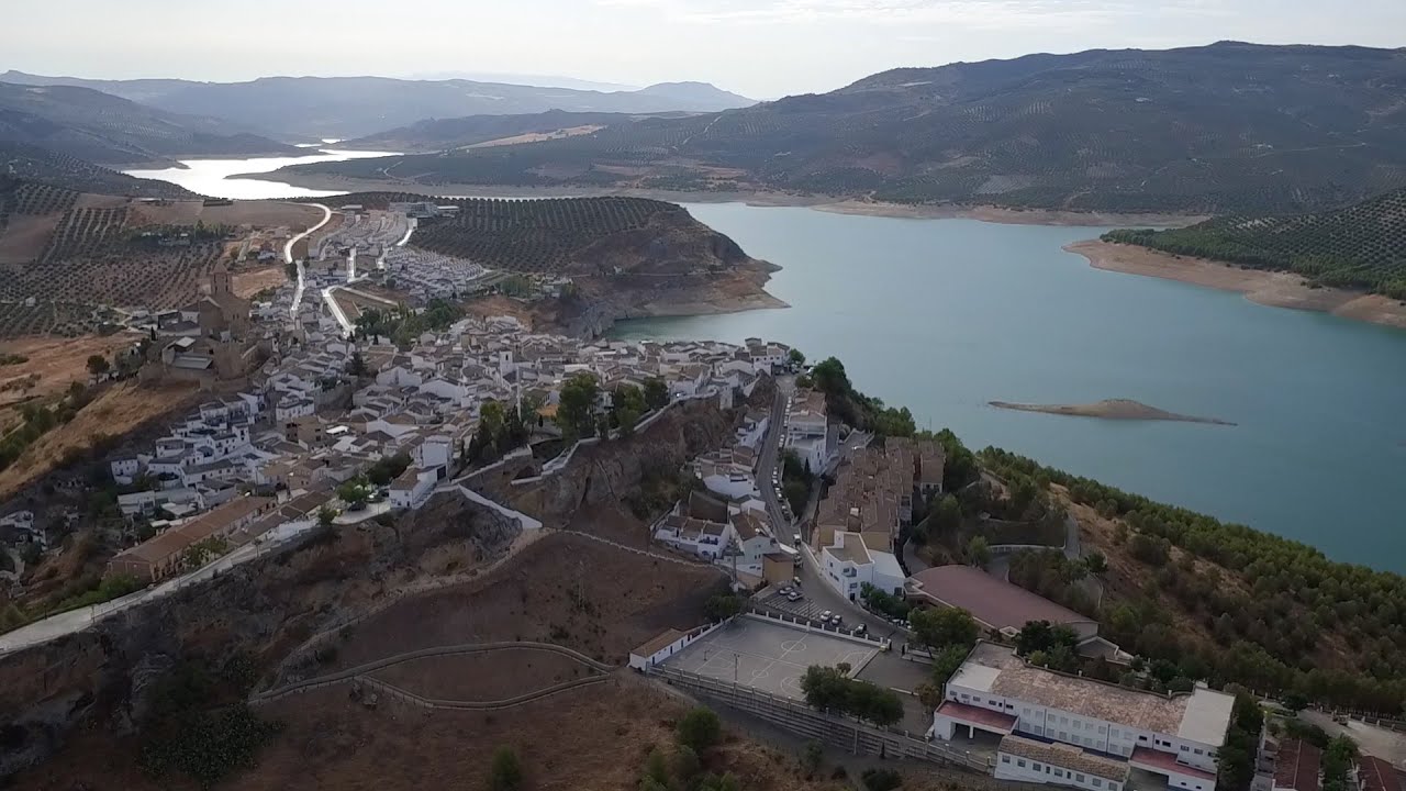 Iznájar: la vida alrededor del mayor pantano de Andalucía