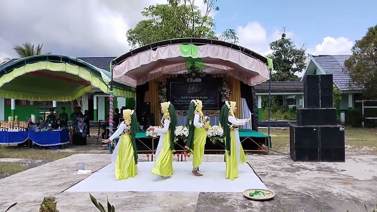 JUARA 1 TARI KREASI ISLAMI SEKABUPATEN BARITO KUALA
