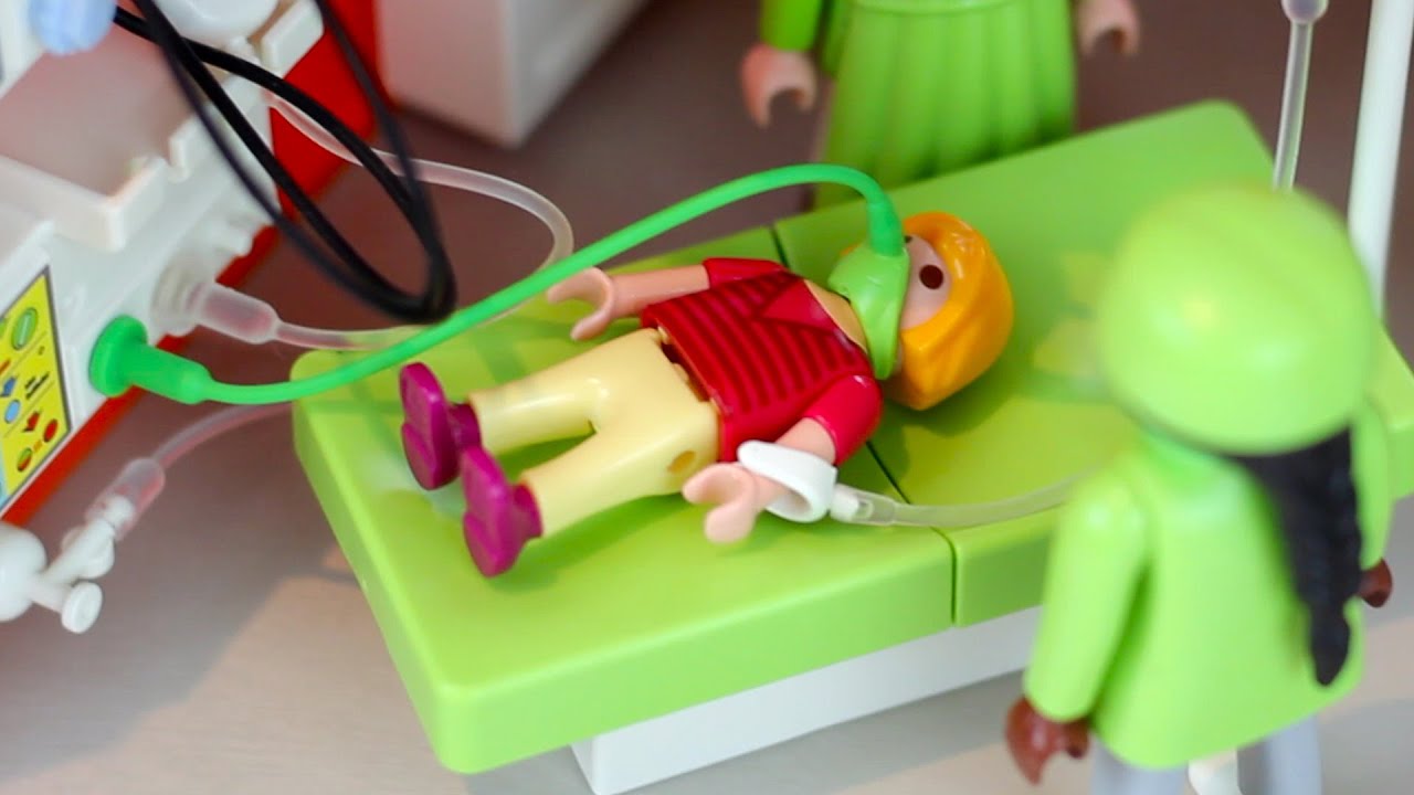 Brazo roto! Visita al Hospital Infantil de Playmobil City Life.