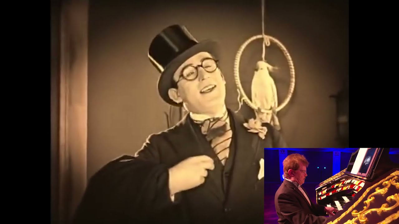 Harold Lloyd's 1924 Silent Movie Girl Shy with Clark Wilson at the Mighty Wurlitzer Organ