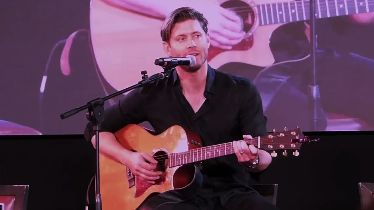 Jensen Ackles singing at #JIB11