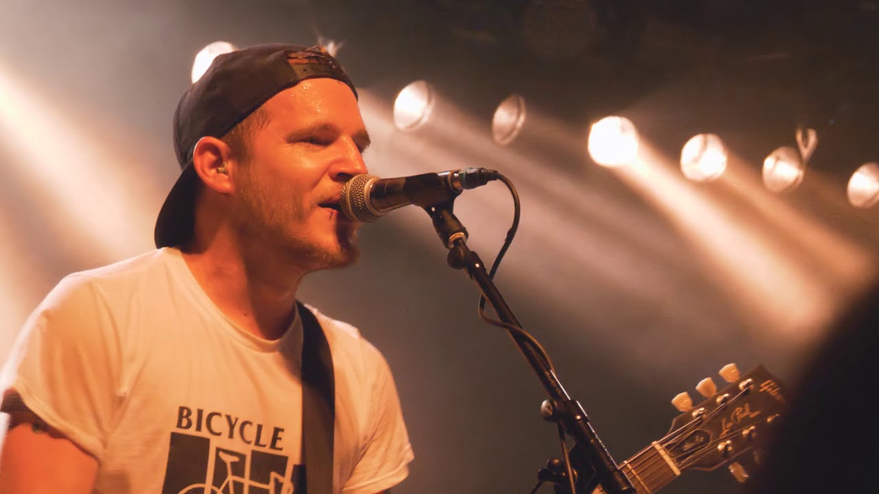 Missstand - 22:22 (Official Video) - Aggressive Punk Produktionen