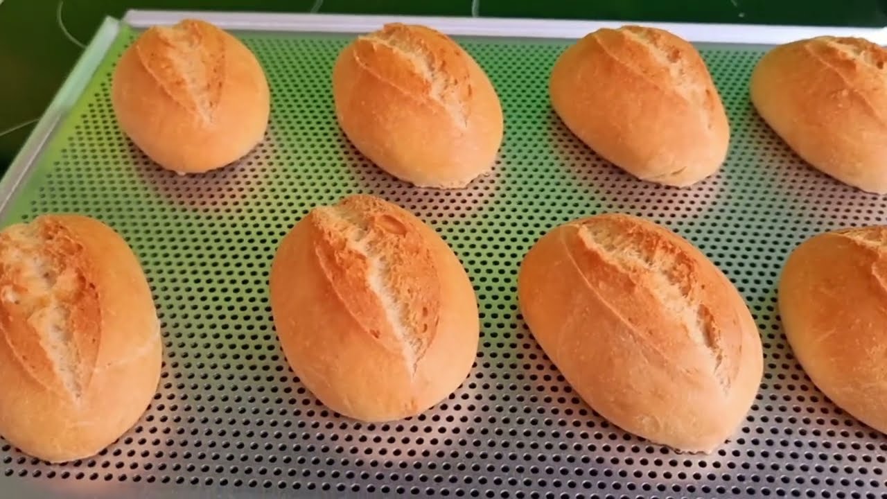 Dinkelbrötchen so einfach geht's