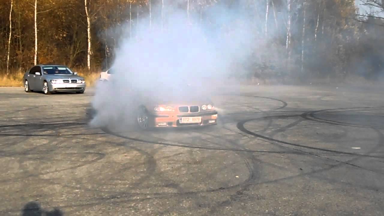 Drift Donuts Bmw e36 325