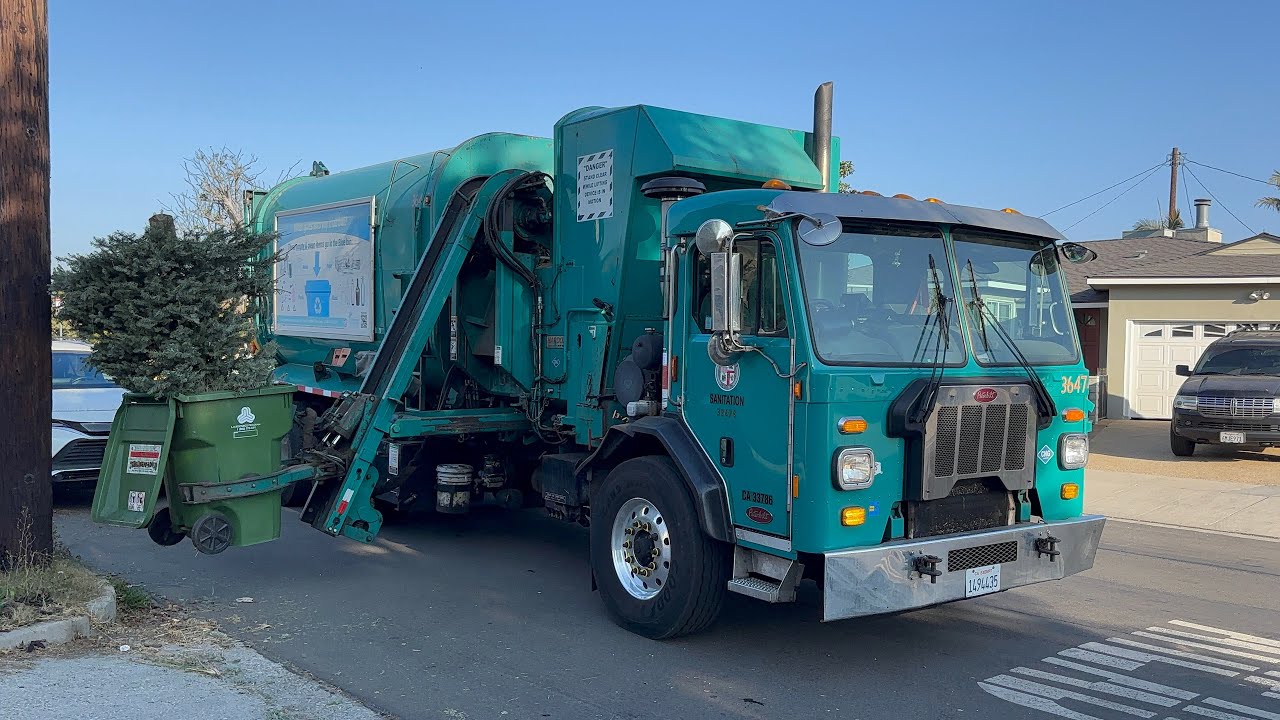 LA Sanitation Working on a Holiday 