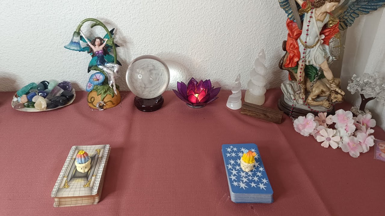 💭🌙 SIN COMUNICACI&Oacute;N: &iquest;Te piensa, te extra&ntilde;a y dar&aacute; el paso? 💌🔥Tarot interactivo amor ✨