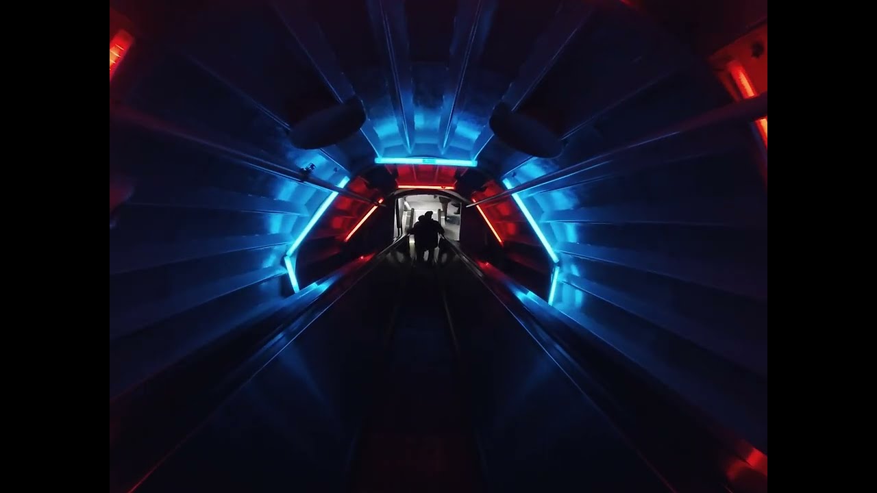 The lift in the atomium