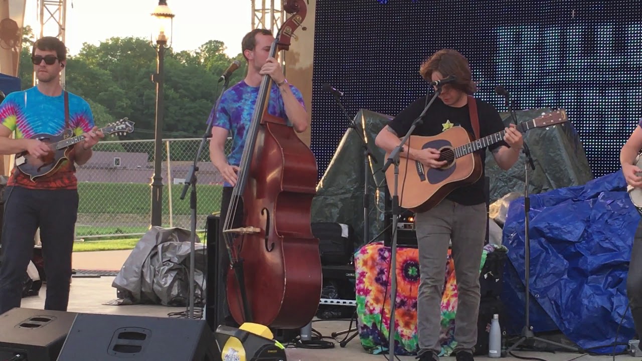 Billy Strings- Paul And Silas (Live)