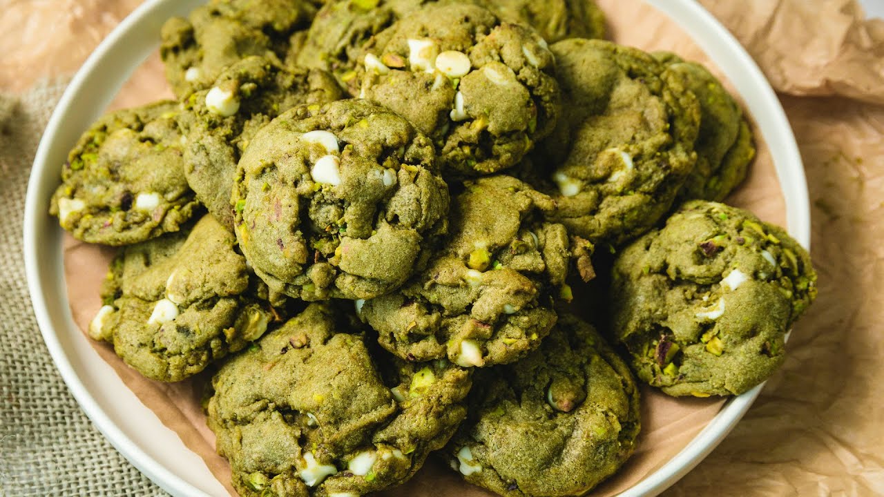 Easy White Chocolate Matcha Cookies Recipe