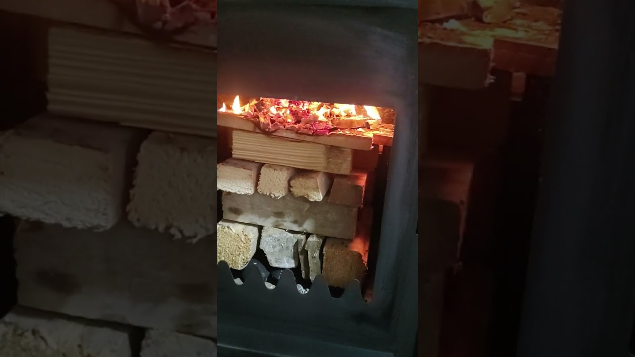 1)-Cum se aprinde focul într-un termosemineu? Și cum funcționează.