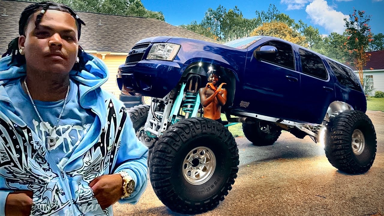 We Did The EXTREME! MonsterMax Who? Lifted Truck Show! 
