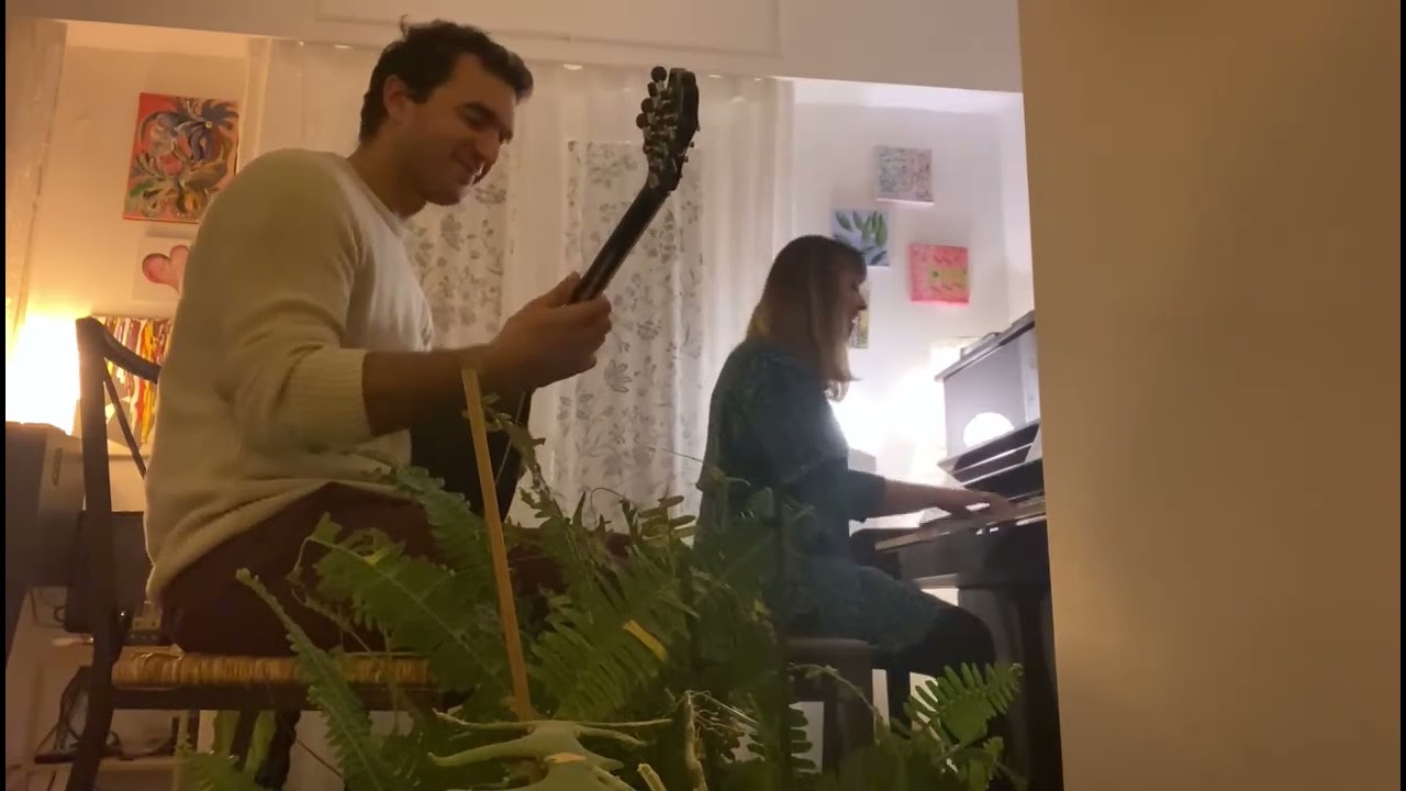 Στο παλιό το ταβερνάκι- Θοδωρής Ξηντάρης & Βάγια Νάσση (bouzouki & piano cover)