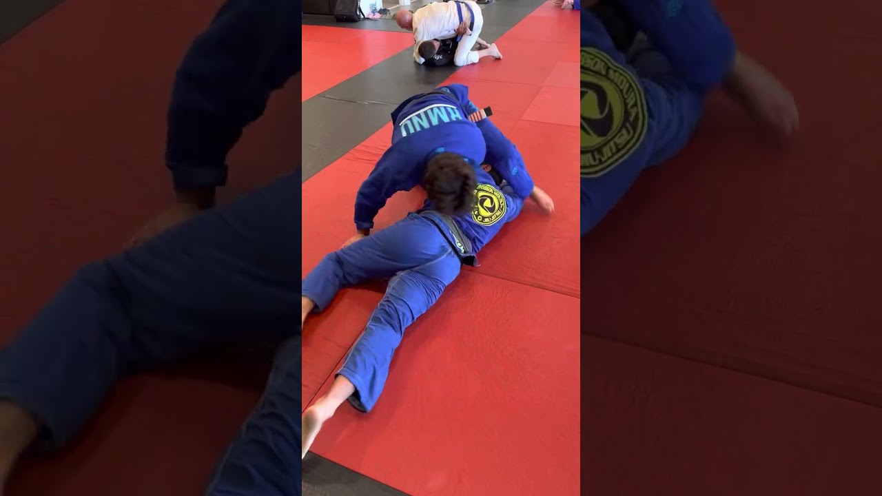 Robson Moura free training at RMNU HQ