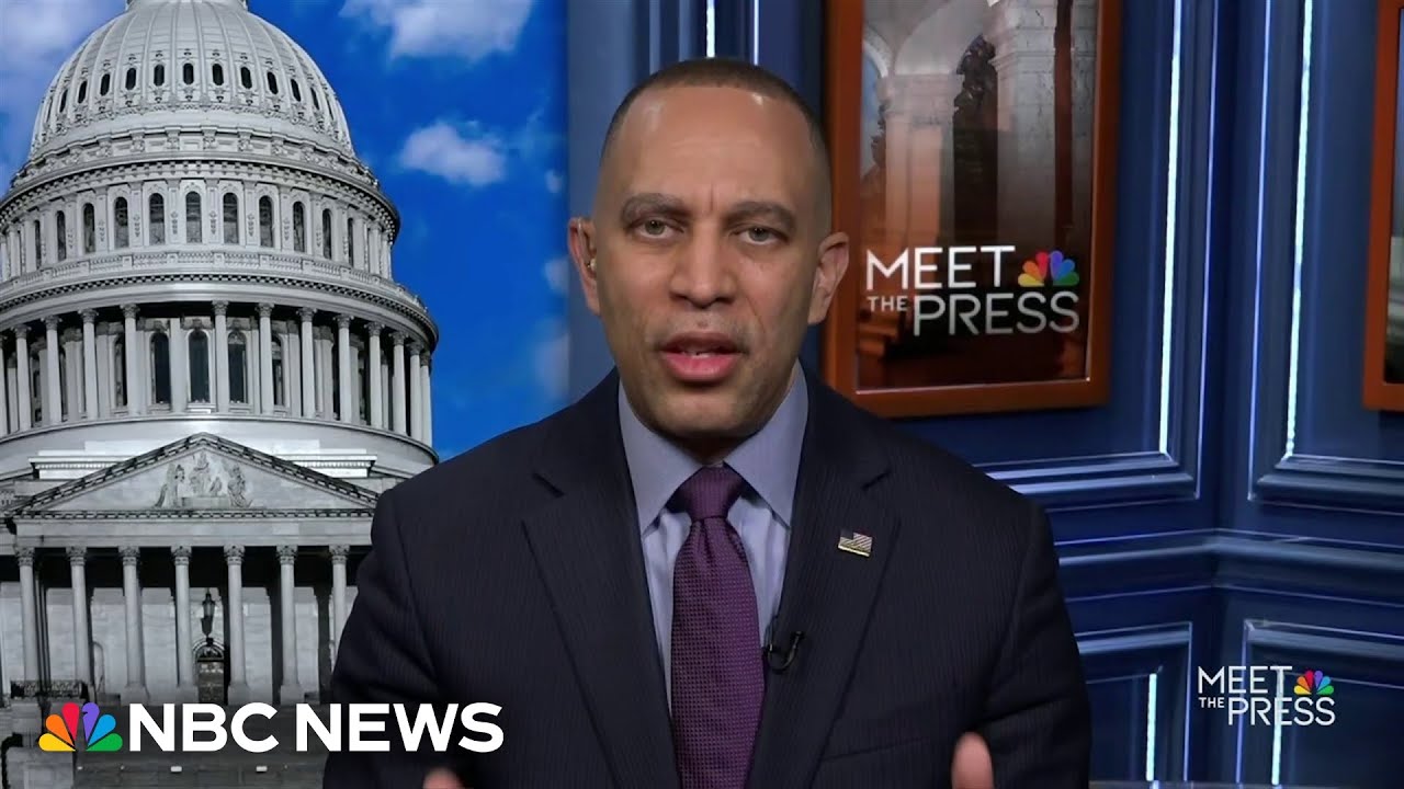 Hakeem Jeffries: &lsquo;No, I don&rsquo;t think&rsquo; Kamala Harris has lost relevancy after Crockett endorsement