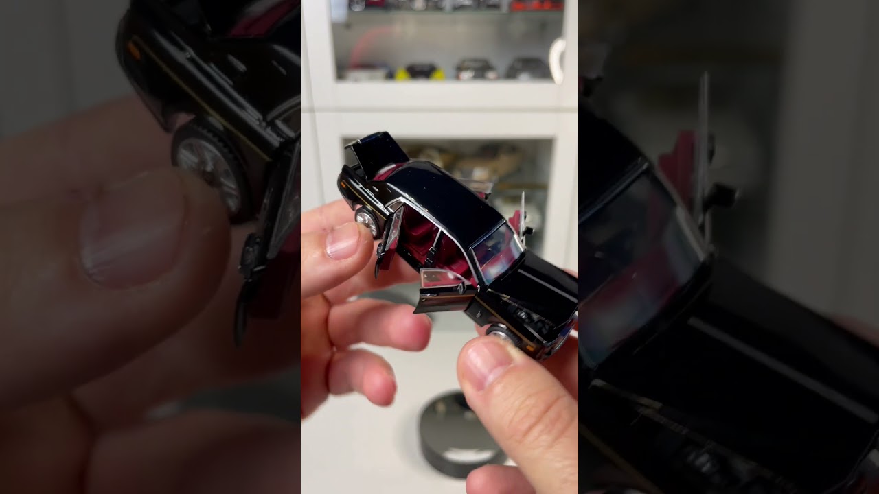 Rolls Royce Phantom VII - amazing detailed model on a tiny scale - DCM 1:64