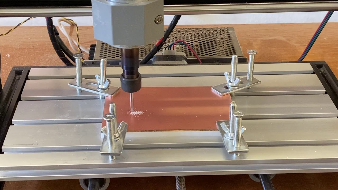 Fabricación de tarjeta electrónica (PCB) con la CNC router 3018Pro