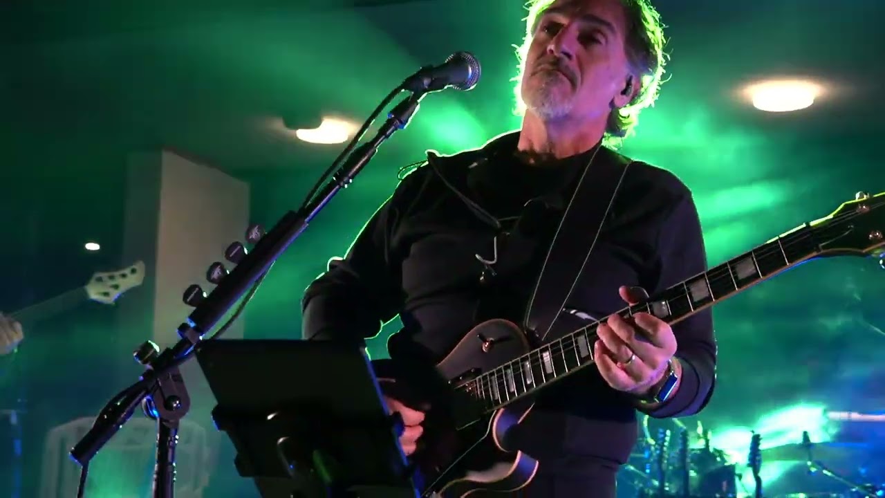Fractal FM9 and Red Sound MF.10 On stage - Europa (Carlos Santana)