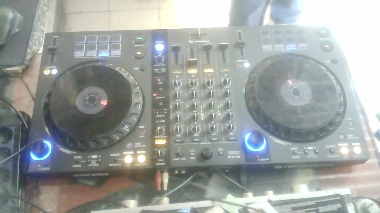 bass dark feliz navidad 25