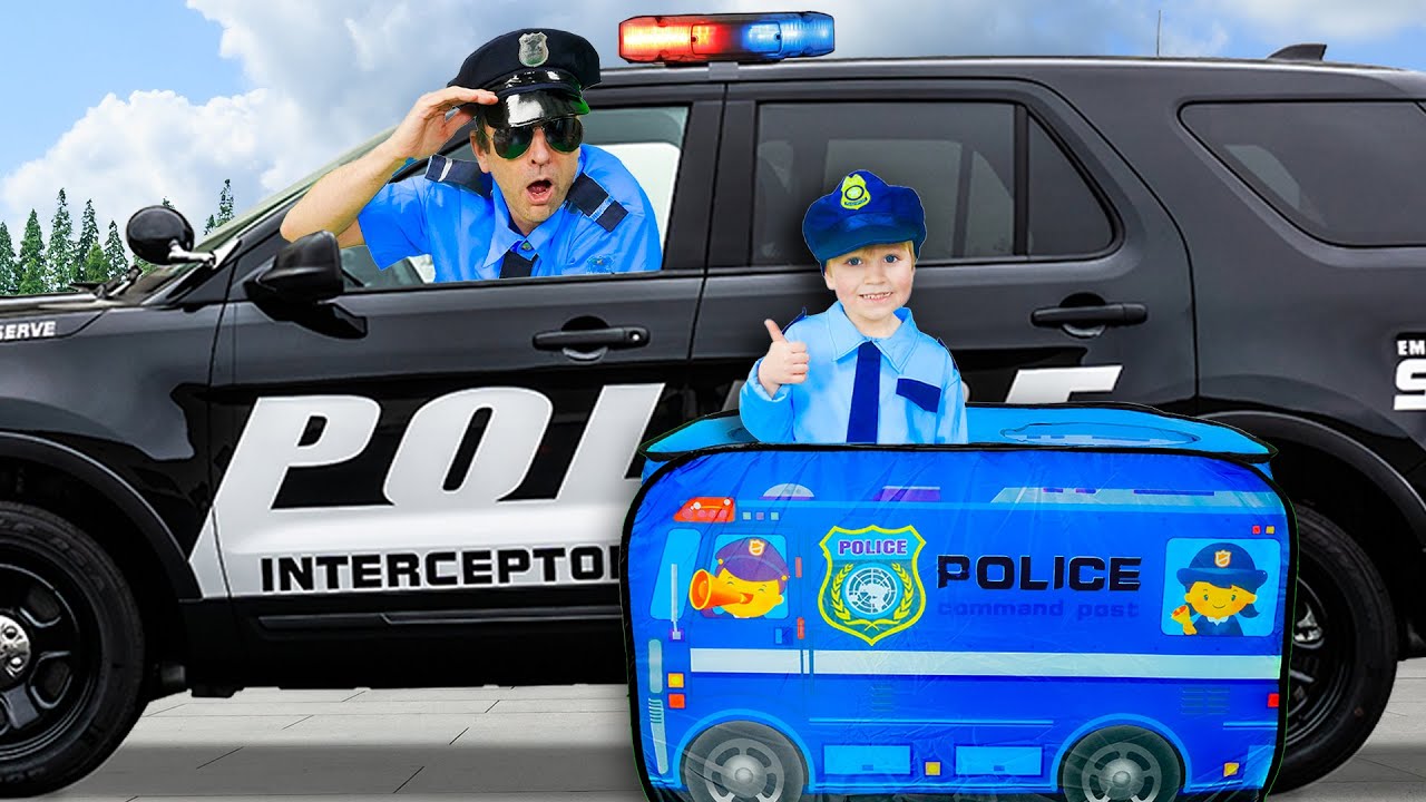 Amelia & Avelina learn about Safety rules from Policeman Arthur