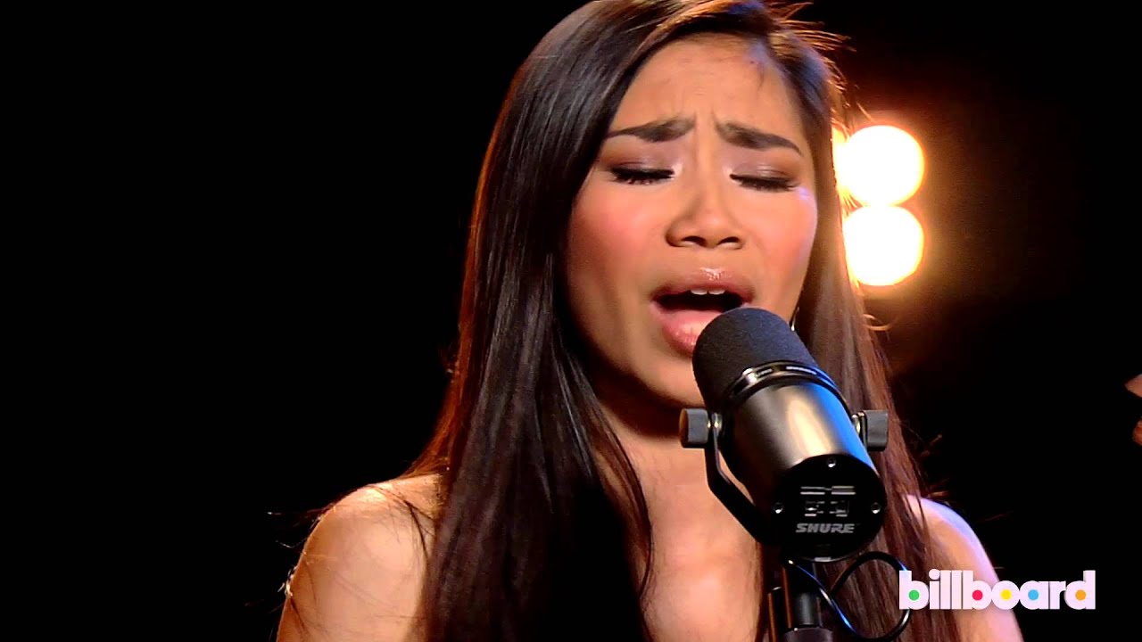 Jessica Sanchez sings Whitney Houston's 'I Will Always Love You'